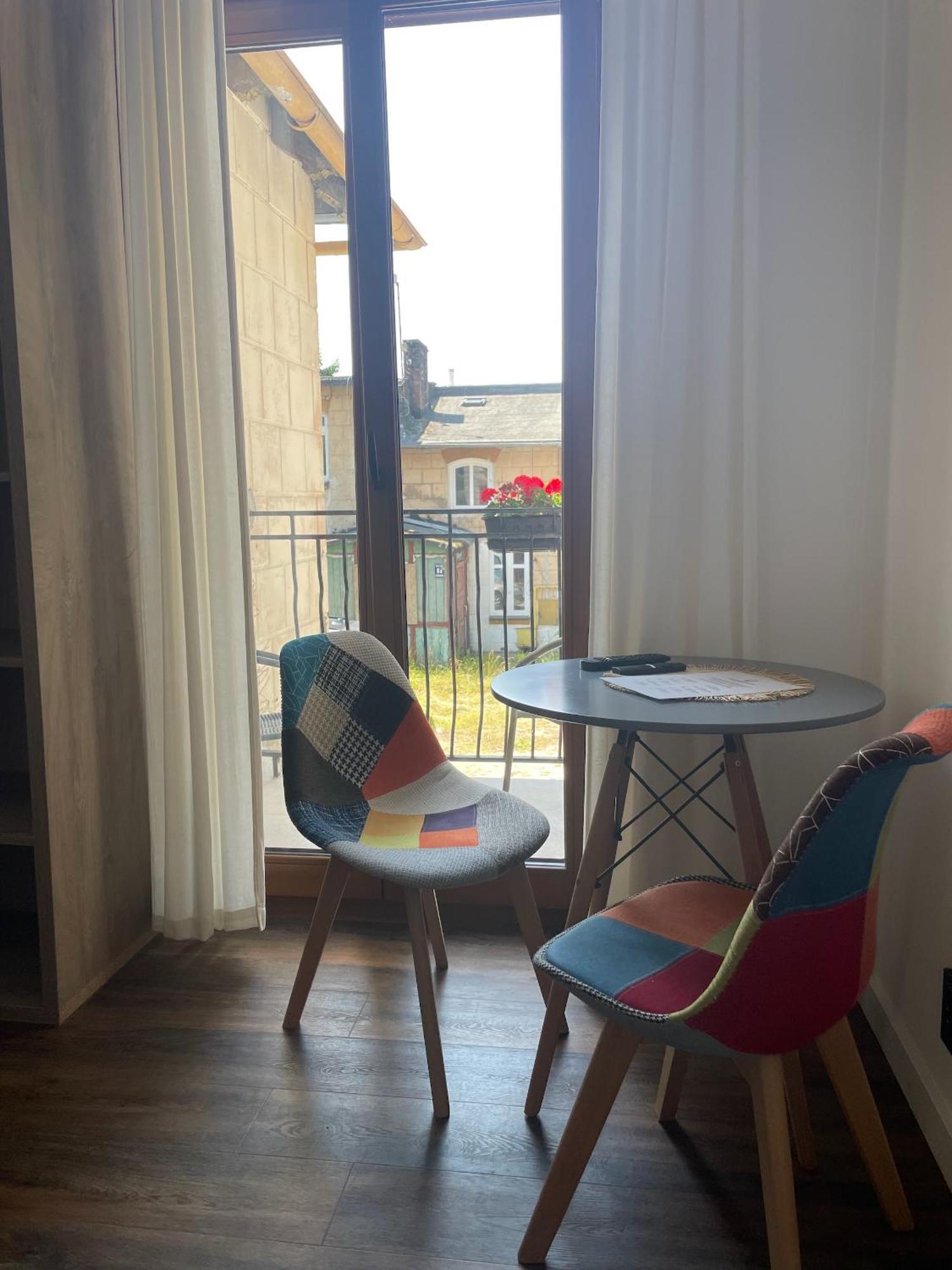 אוסטקה Apartamenty Zeromskiego 8 מראה חיצוני תמונה